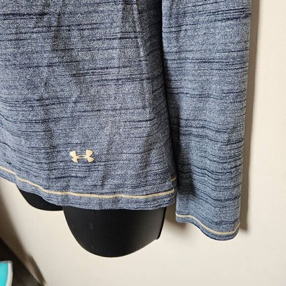 Under Armour Fitted Heatgear Pullover - Picture 4 of 8
